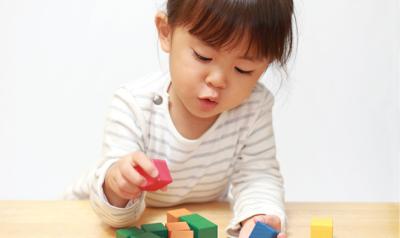 child with blocks