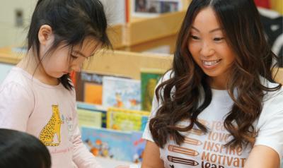 Nancy Yee and her students